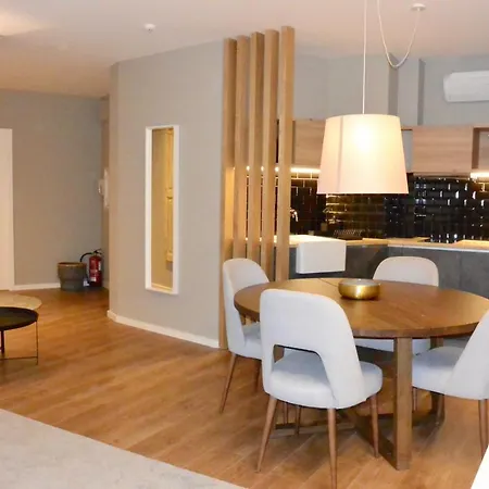 Lf Camelia Deluxe Apartment, By Flat In Apartment