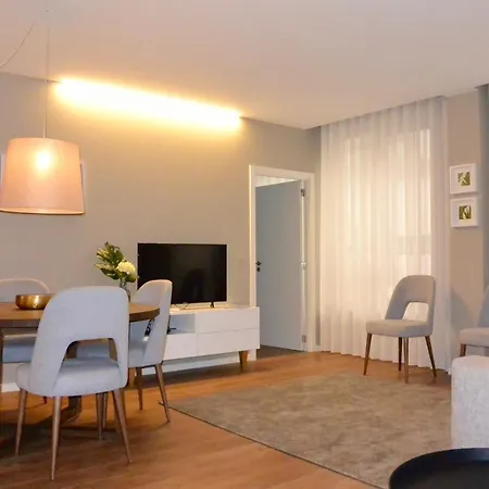 Lf Camelia Deluxe Apartment, By Flat In *